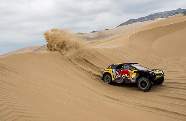 Ralli efsanesi Loeb Dakar’da zafer 